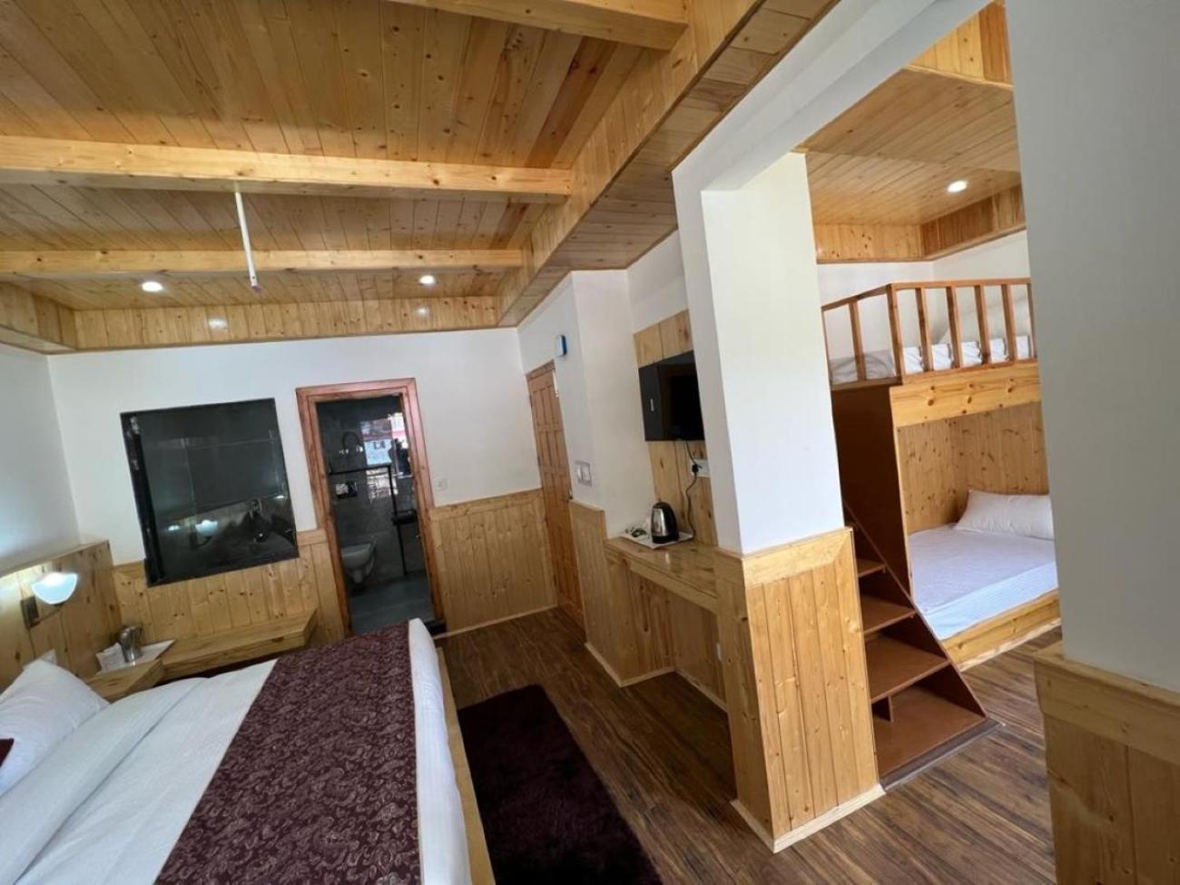 Hotel Sakura Palace 마날리 외부 사진