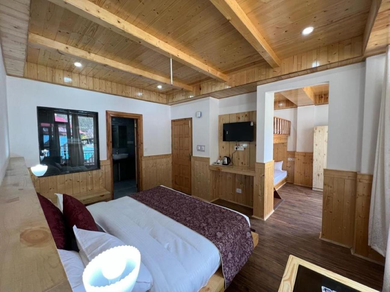 Hotel Sakura Palace 마날리 외부 사진
