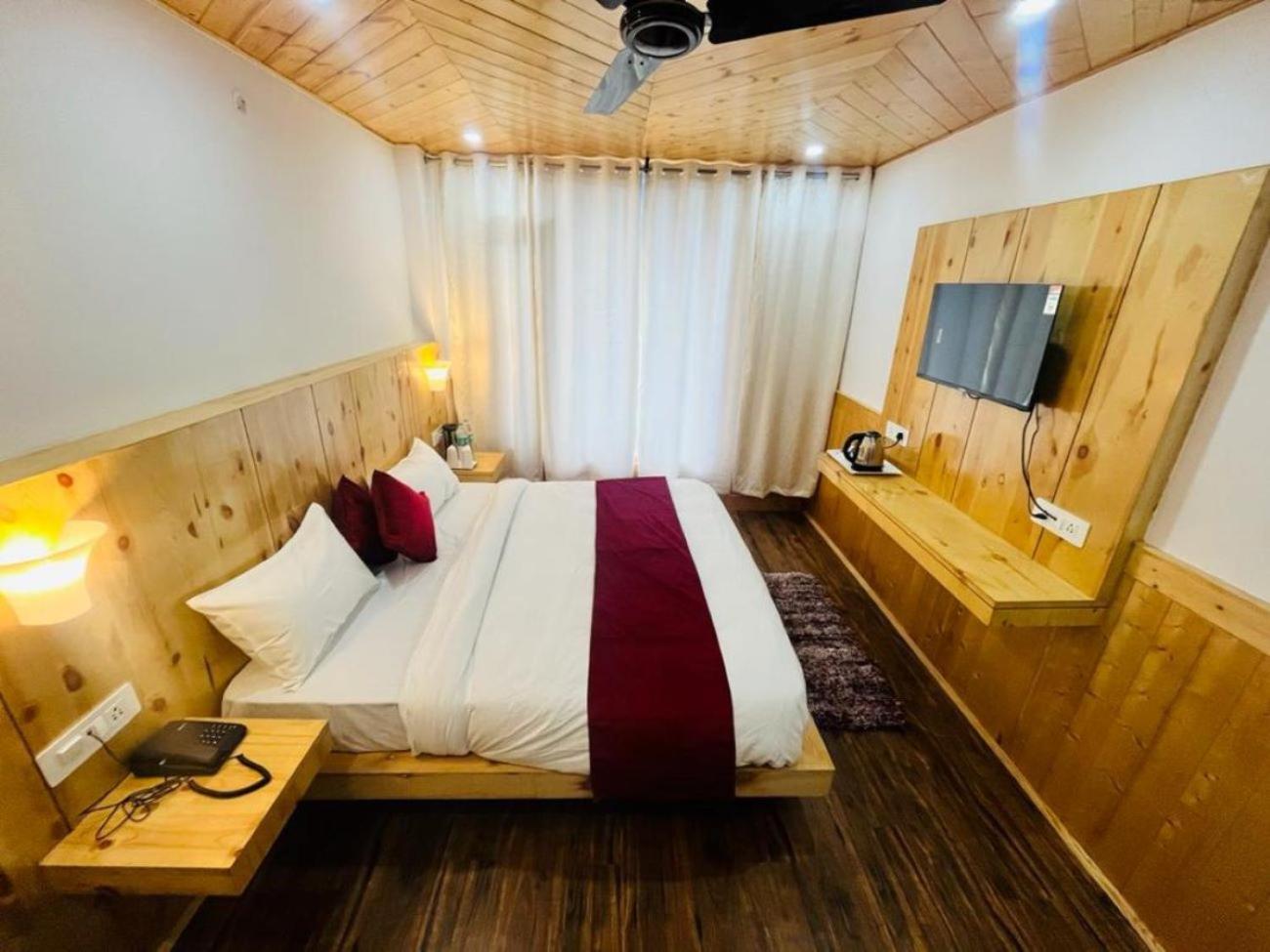 Hotel Sakura Palace 마날리 외부 사진